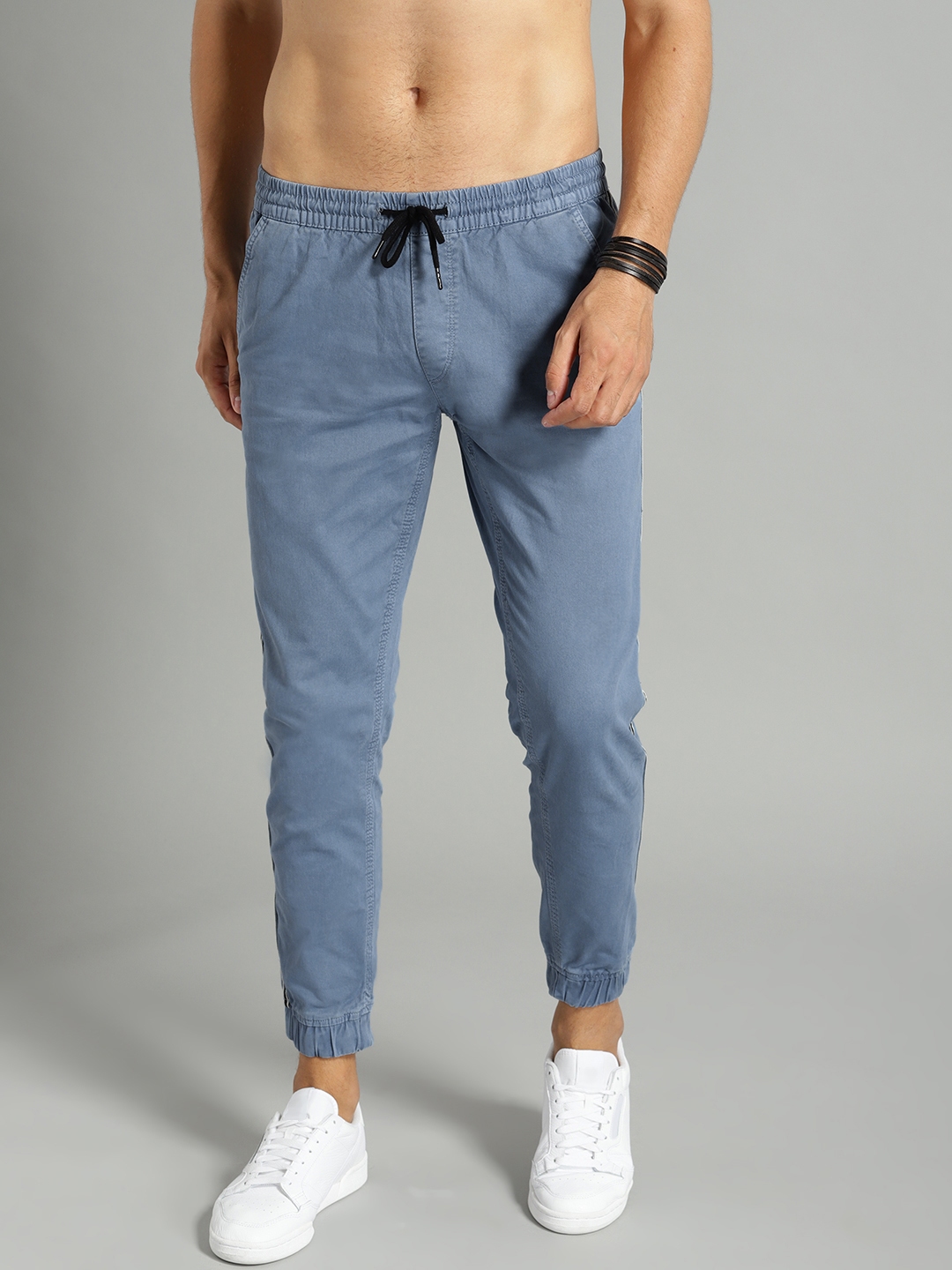 roadster joggers myntra