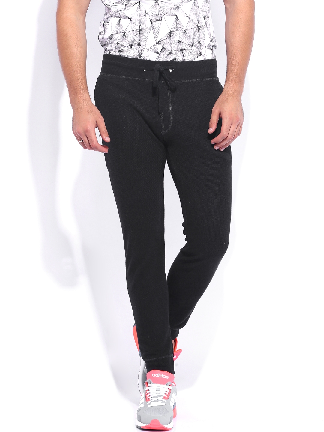 myntra track pants