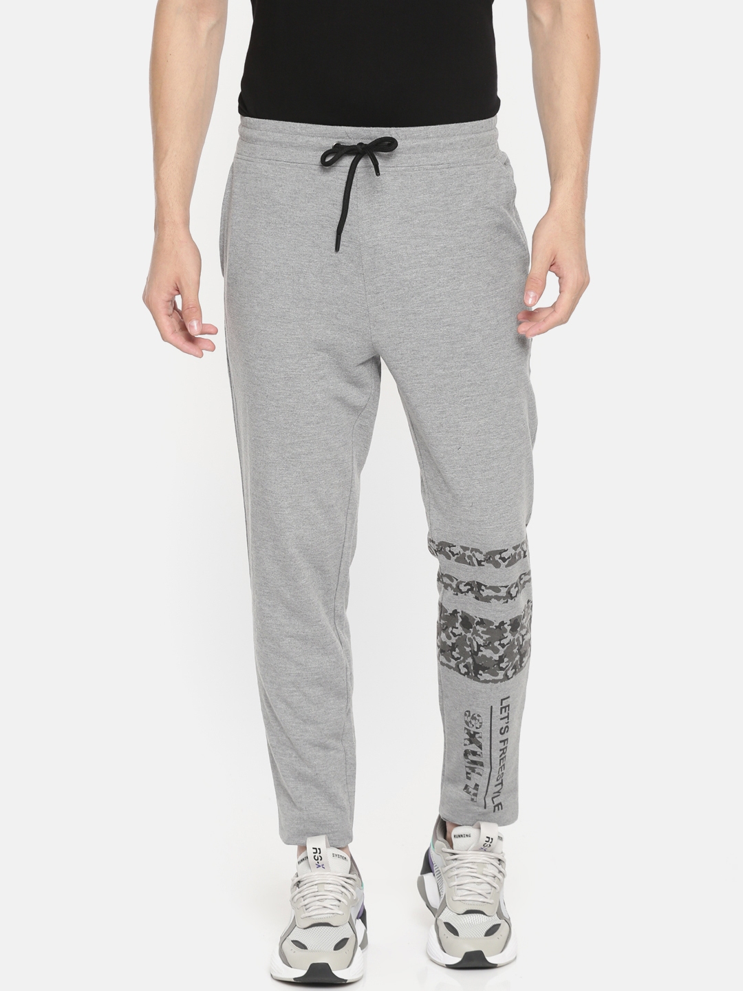 skult by shahid kapoor track pants