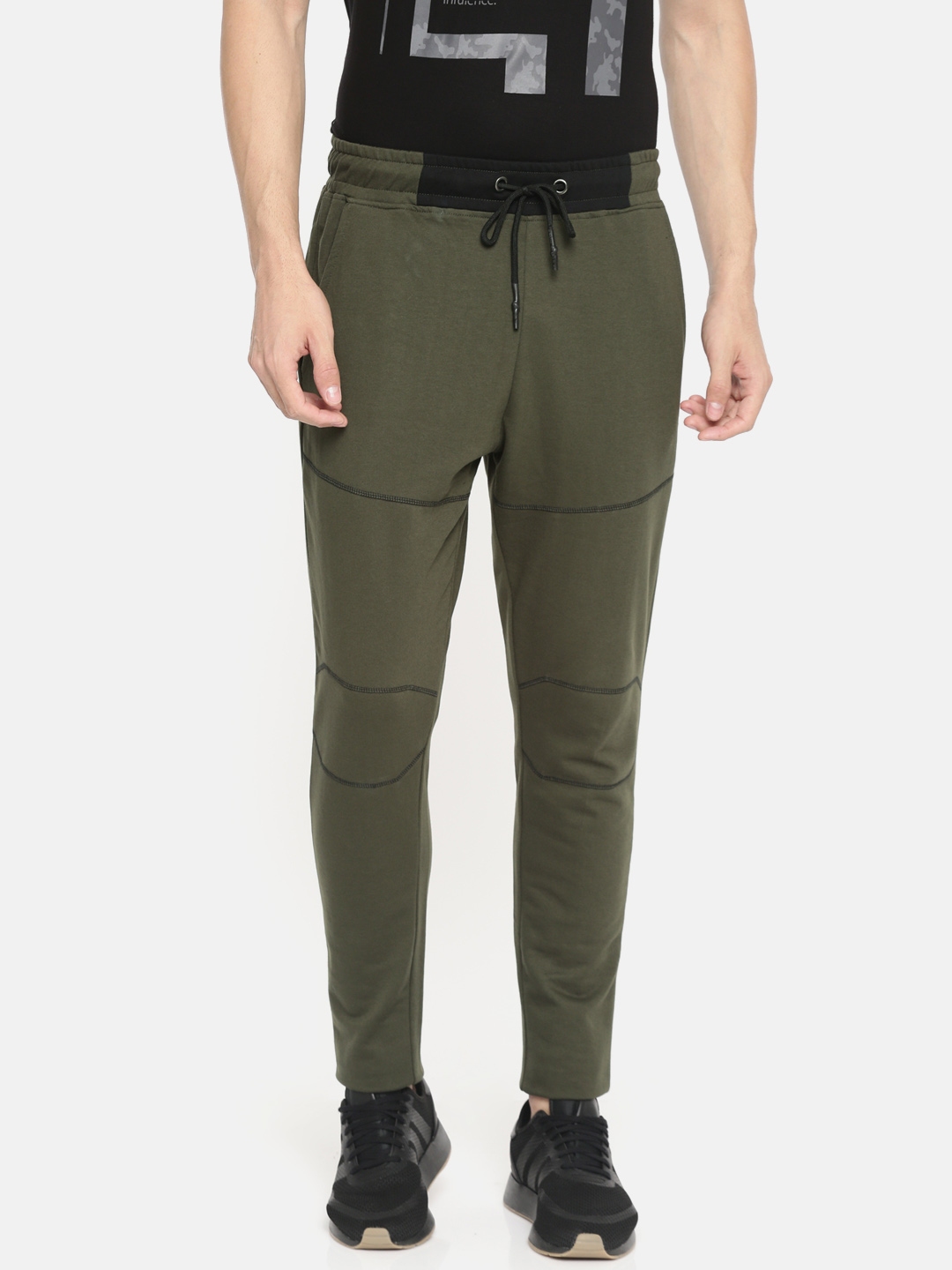 skult by shahid kapoor track pants
