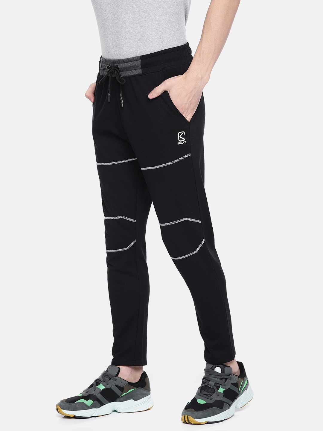 skult by shahid kapoor track pants