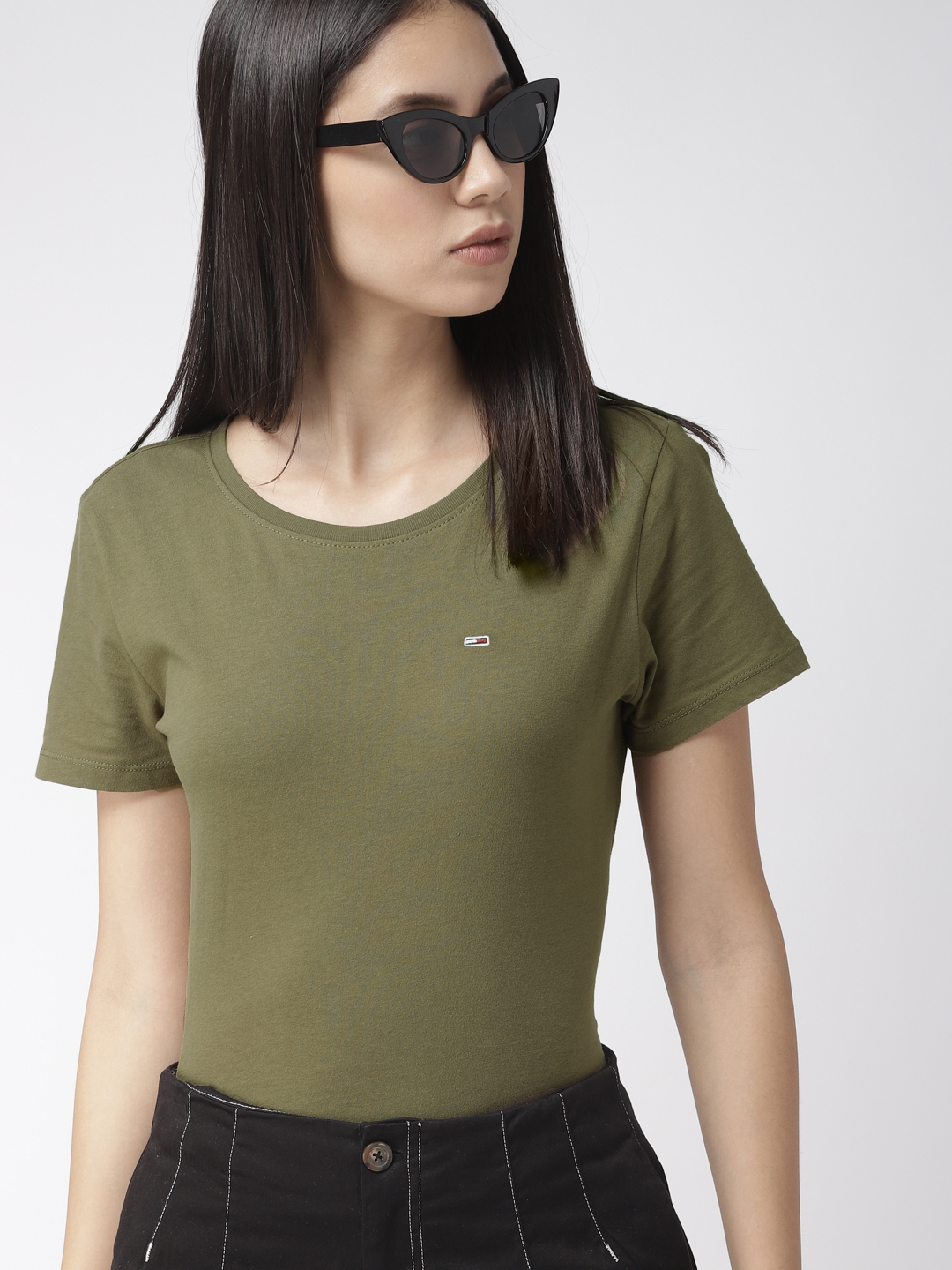 Buy Tommy Hilfiger Women Green Solid Round Neck Pure Cotton T Shirt - Tshirts for Women 10238109 