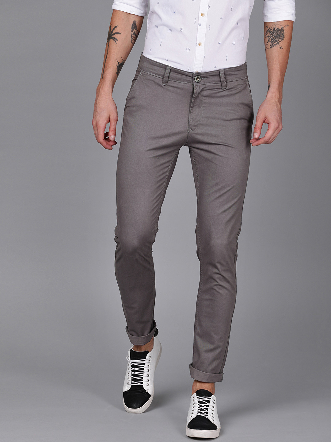 Buy WROGN Men Charcoal Grey Slim Fit Solid Chinos - Trousers for Men ...