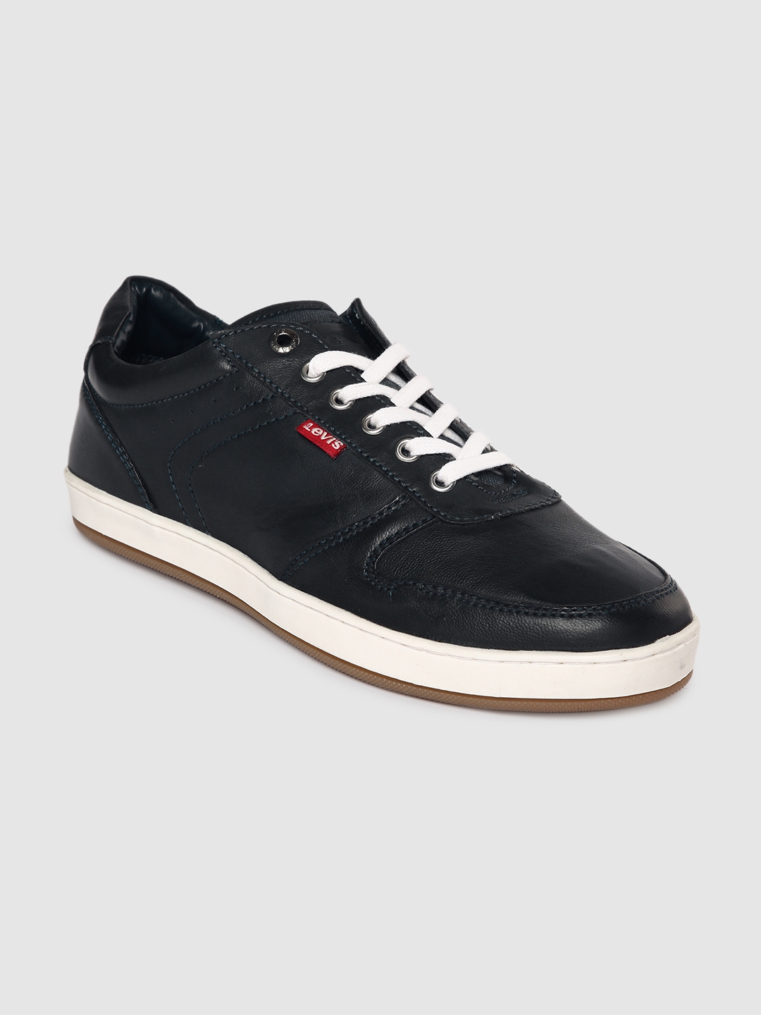 levis 511 with sneakers