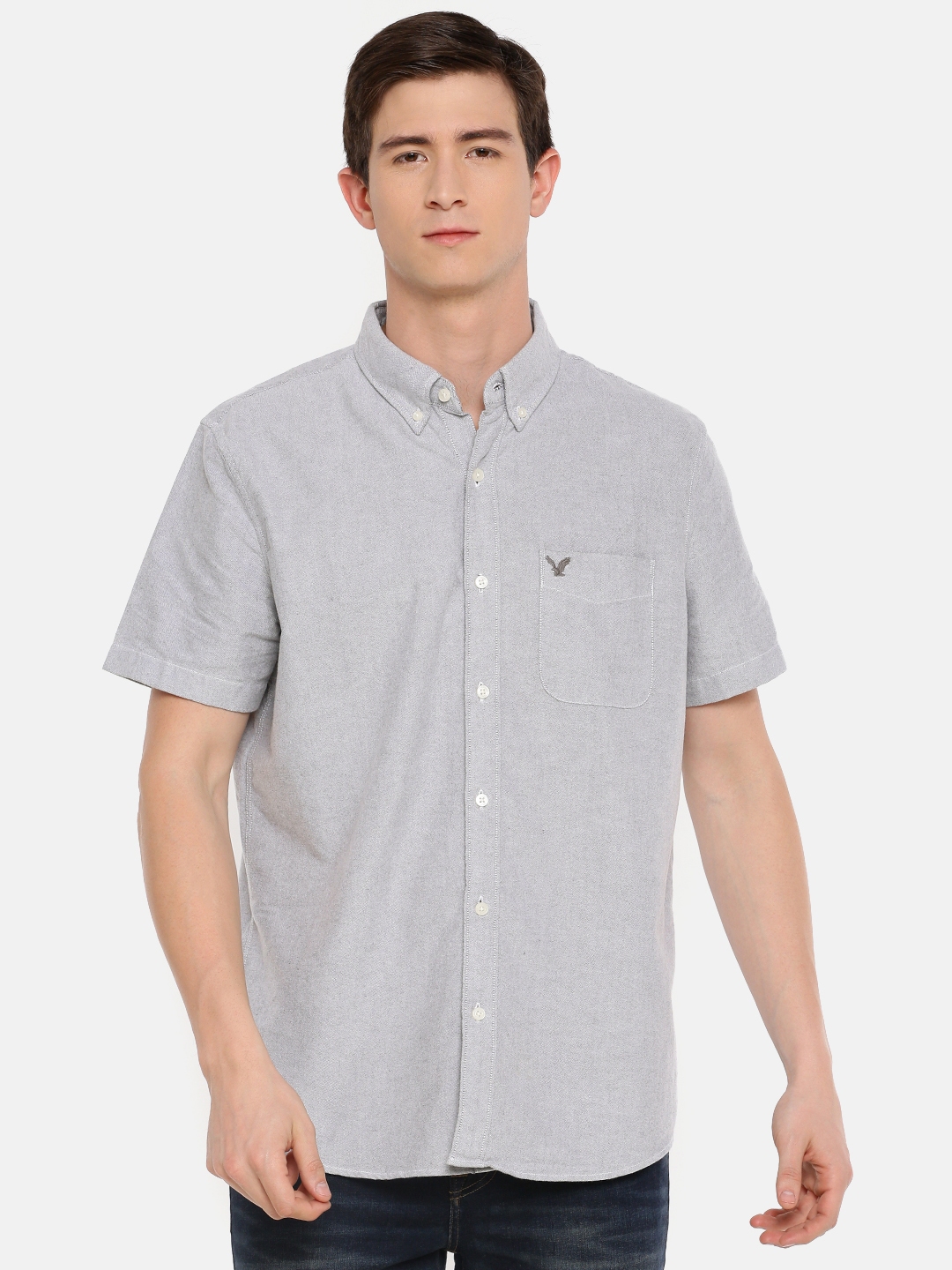 Buy AMERICAN EAGLE OUTFITTERS Men White & Black Regular Fit Solid