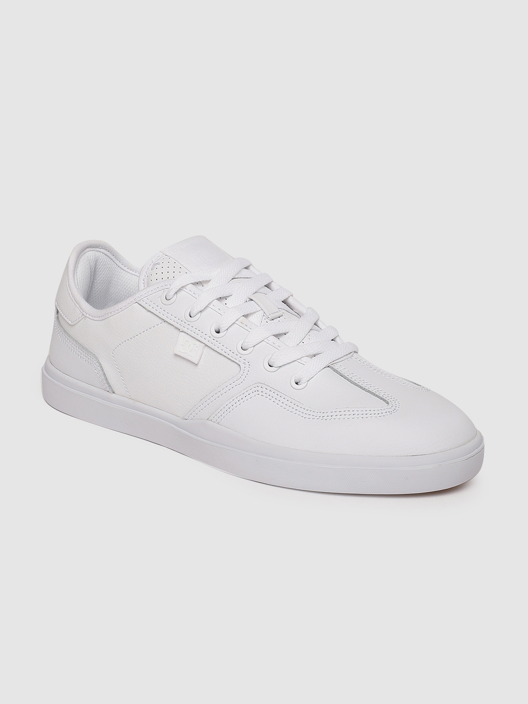 white leather dc shoes
