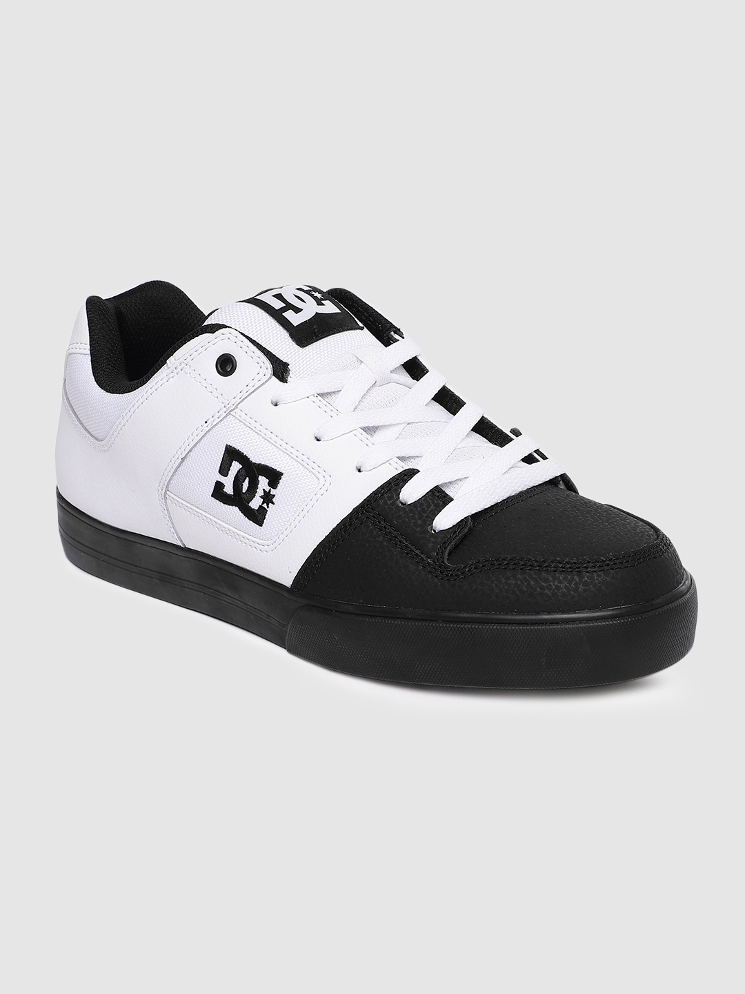 white leather dc shoes