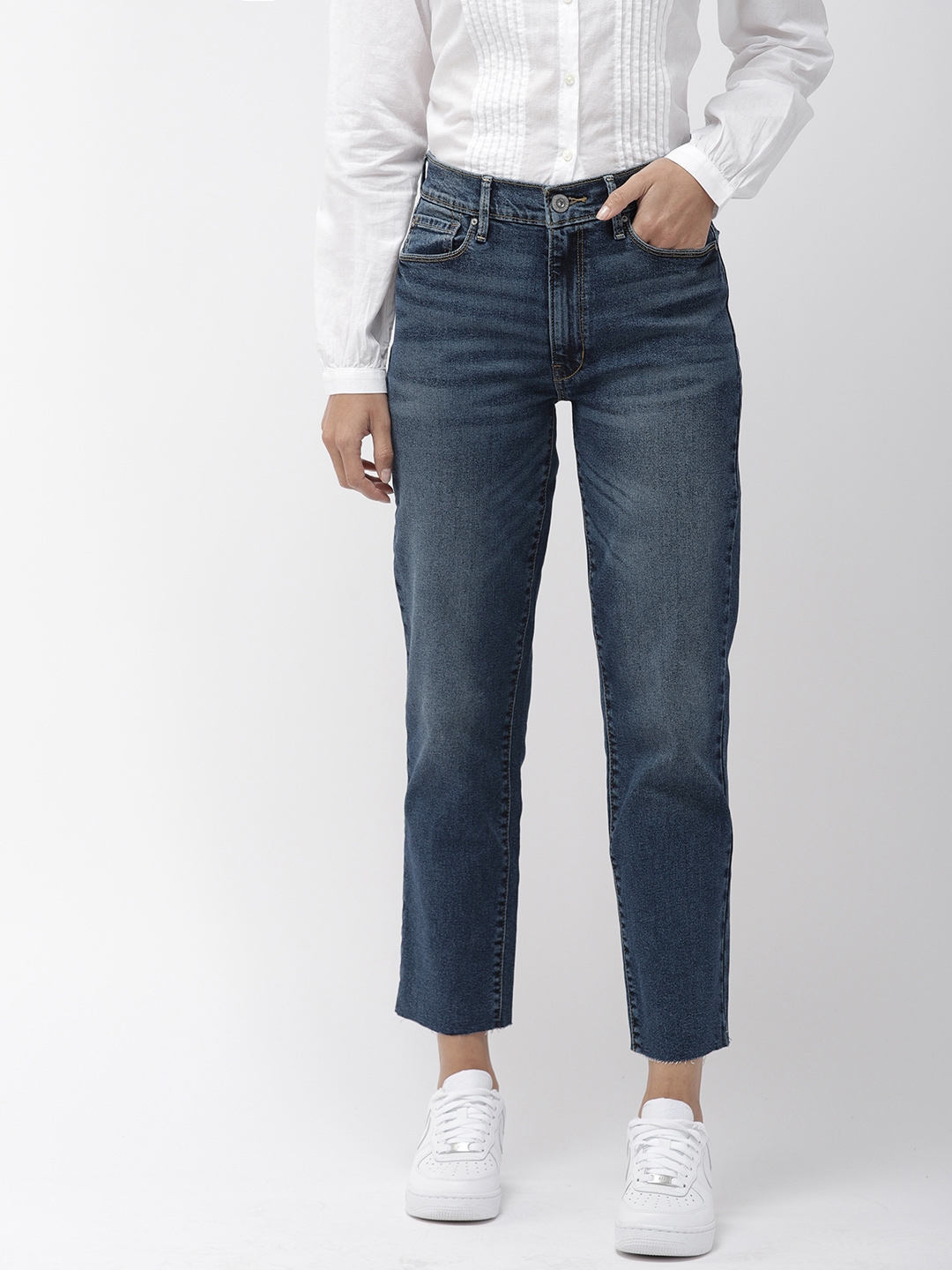 navy blue levi jeans