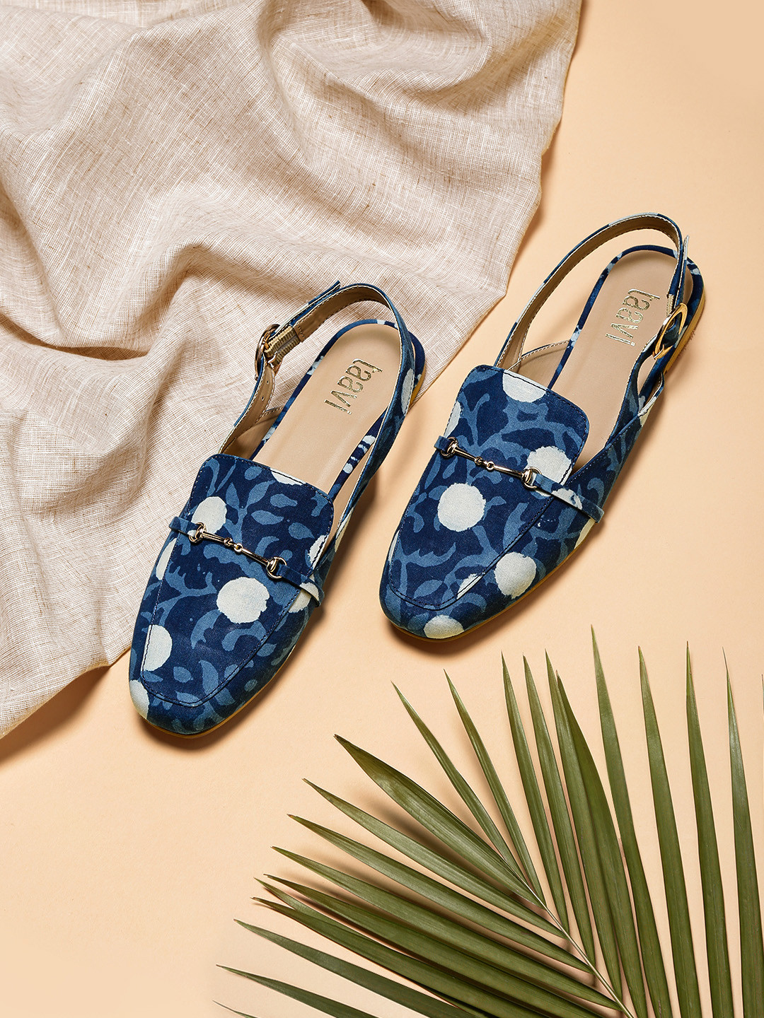 Taavi Women Navy Blue & White Printed Indigo Flats