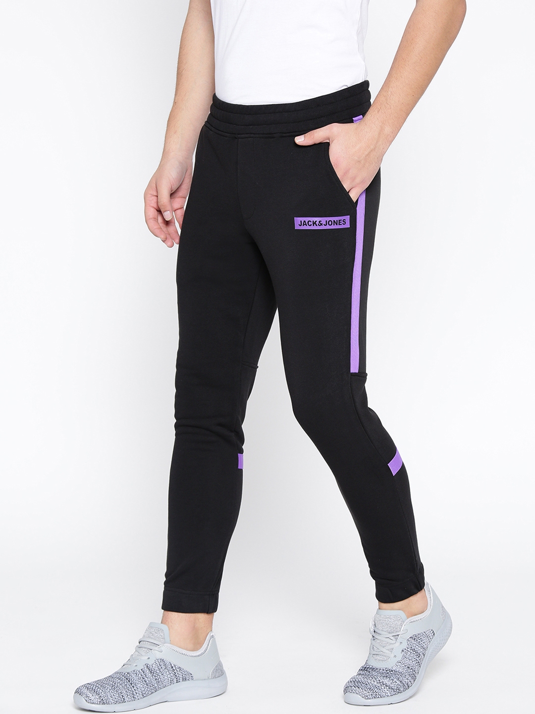 joggers track
