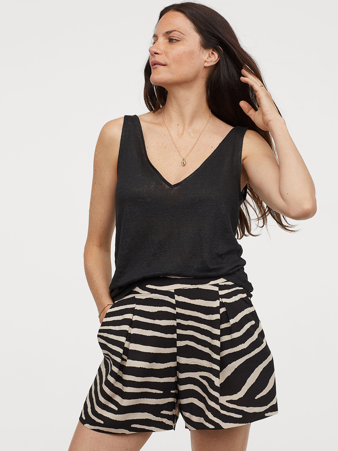 Buy H&M Women Black Printed Wide Shorts Shorts for Women 10375313 Myntra