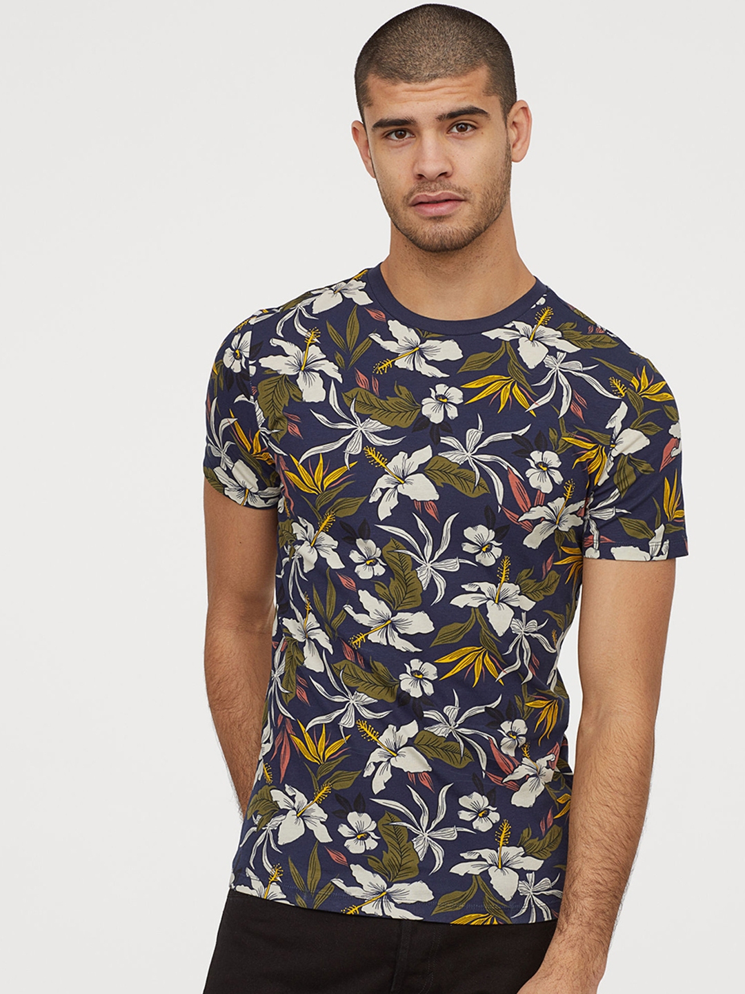 Buy H&M Men Navy Blue & White Patterned T Shirt Muscle Fit Tshirts