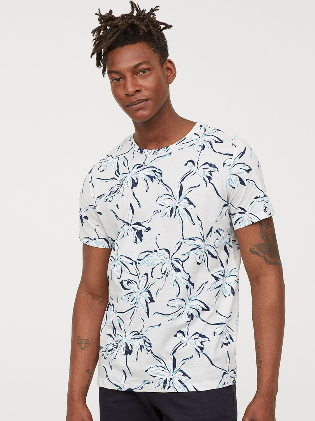 Buy HM Men White Blue Printed Cotton Pure Cotton T Shirt Tshirts for