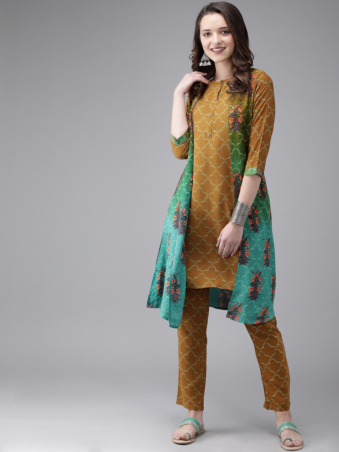 myntra anouk kurta set