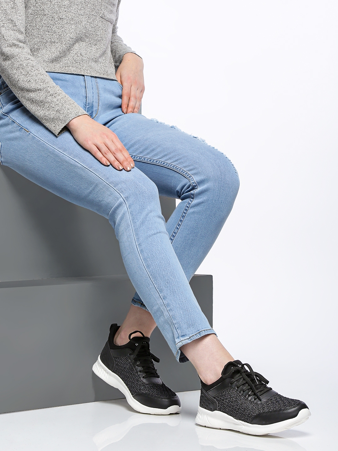 mast and harbour black sneakers