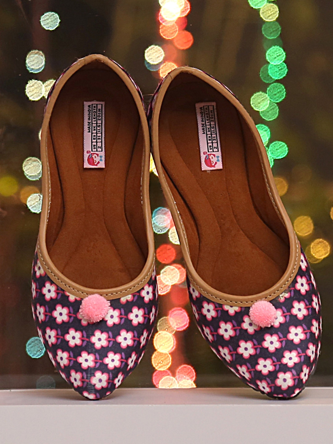mojaris myntra