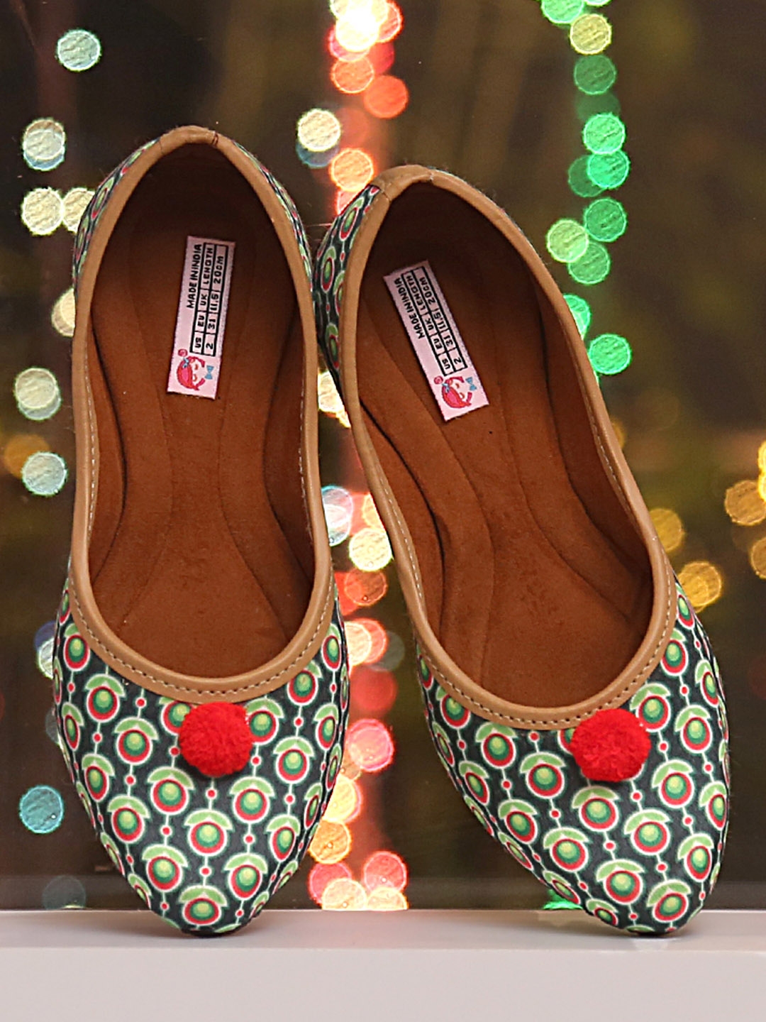 mojaris myntra