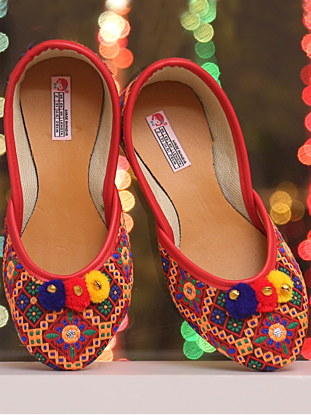 mojaris myntra
