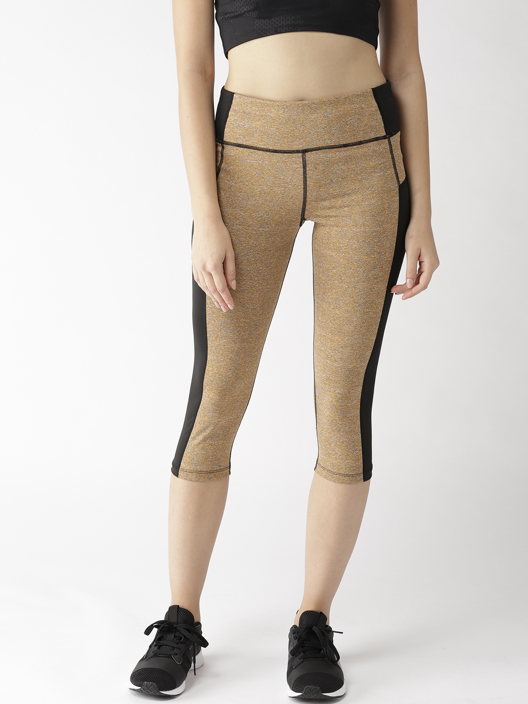 womens beige capris