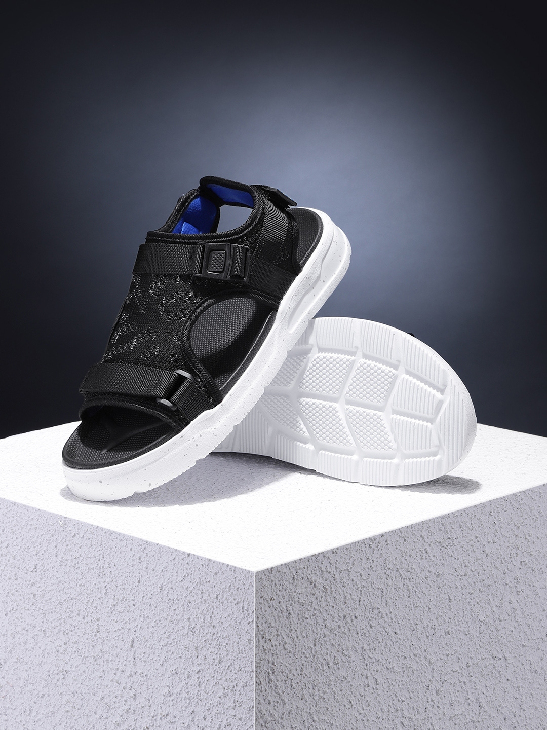 Hrx by hrithik roshan sandals best sale