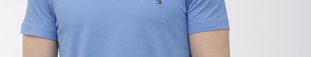 Buy Tommy Hilfiger Men Blue Solid Round Neck T Shirt - Tshirts for Men ...