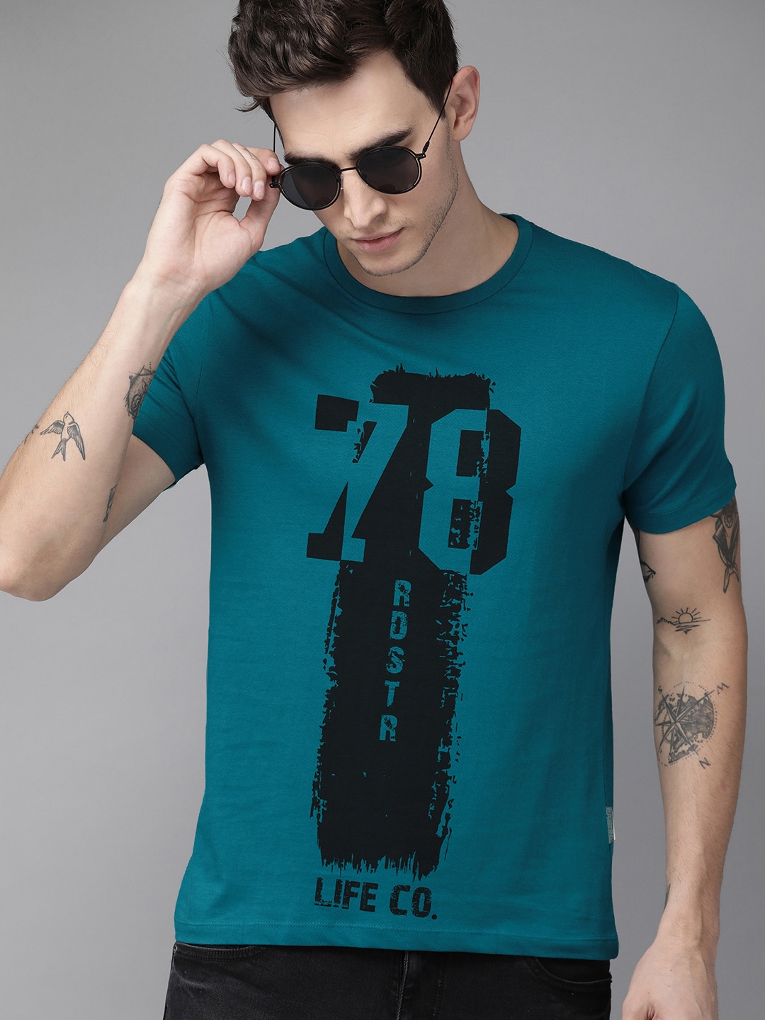 Buy Roadster Men Teal Blue Printed Round Neck Pure Cotton T Shirt ...
