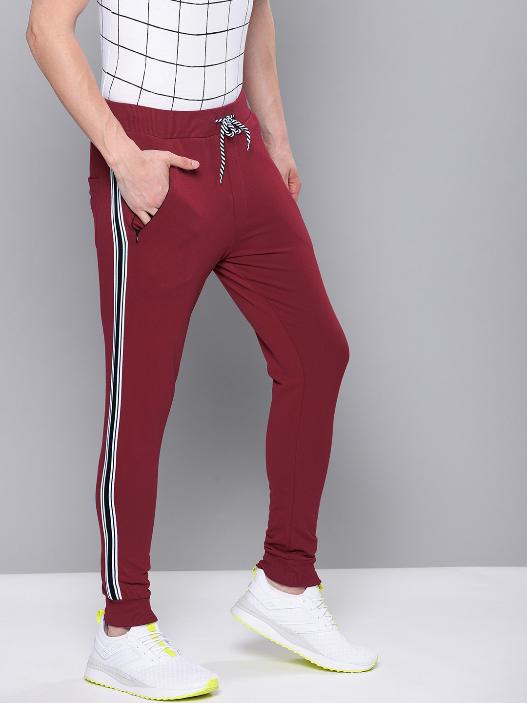 Buy Difference Of Opinion Men Maroon Solid Regular Fit Joggers Track
