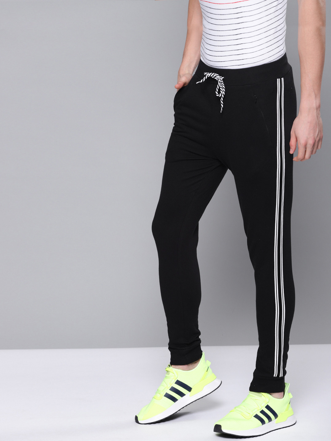 Buy Difference Of Opinion Men Black Solid Regular Fit Joggers Track Pants for Men 10579328