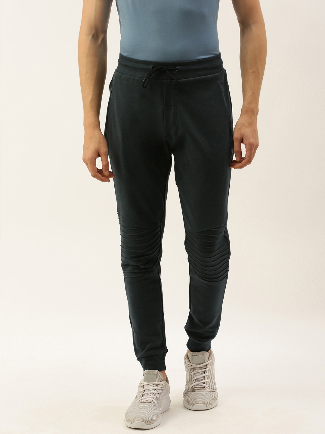 traveler hybrid joggers