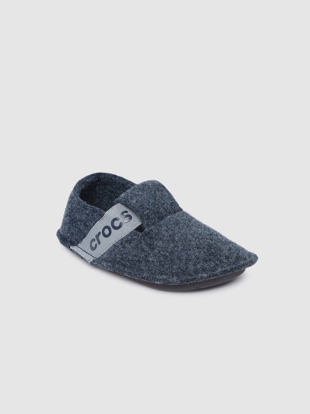 myntra crocs slippers