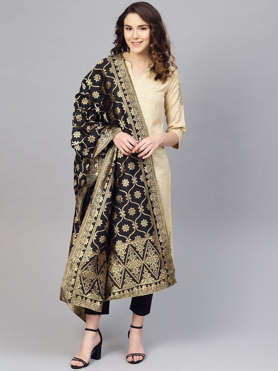 Women Beige Solid Kurta Trouser Dupatta