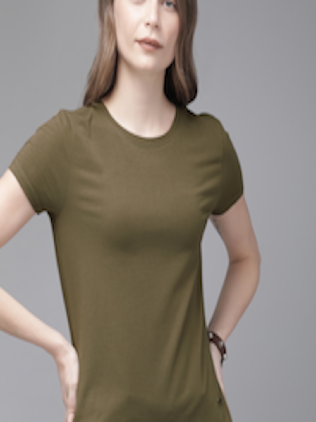 Buy The Roadster Lifestyle Co Women Olive Green Solid Round Neck T ...