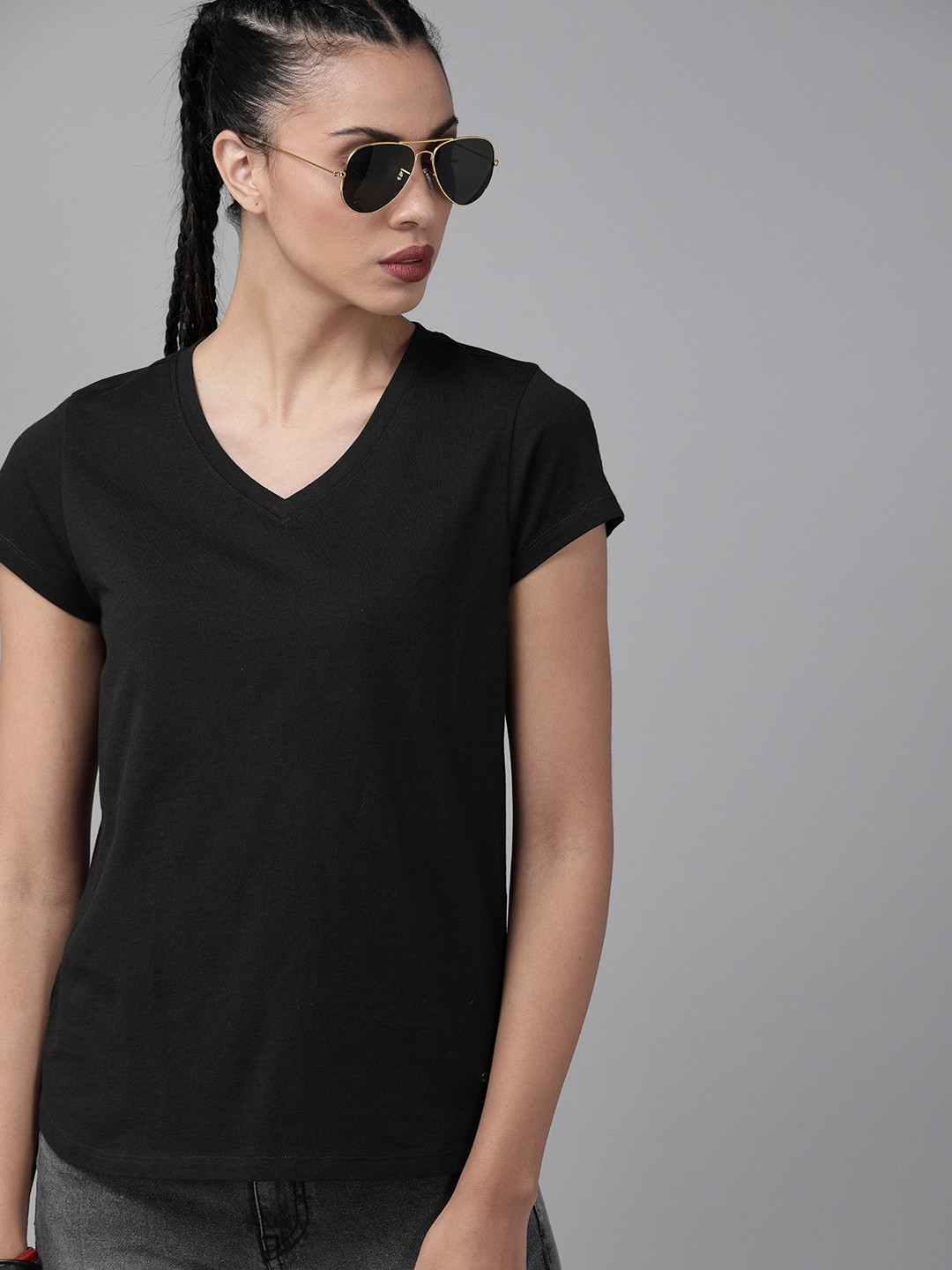 Buy Roadster Women Black Solid V Neck Pure Cotton T Shirt - Tshirts for ...