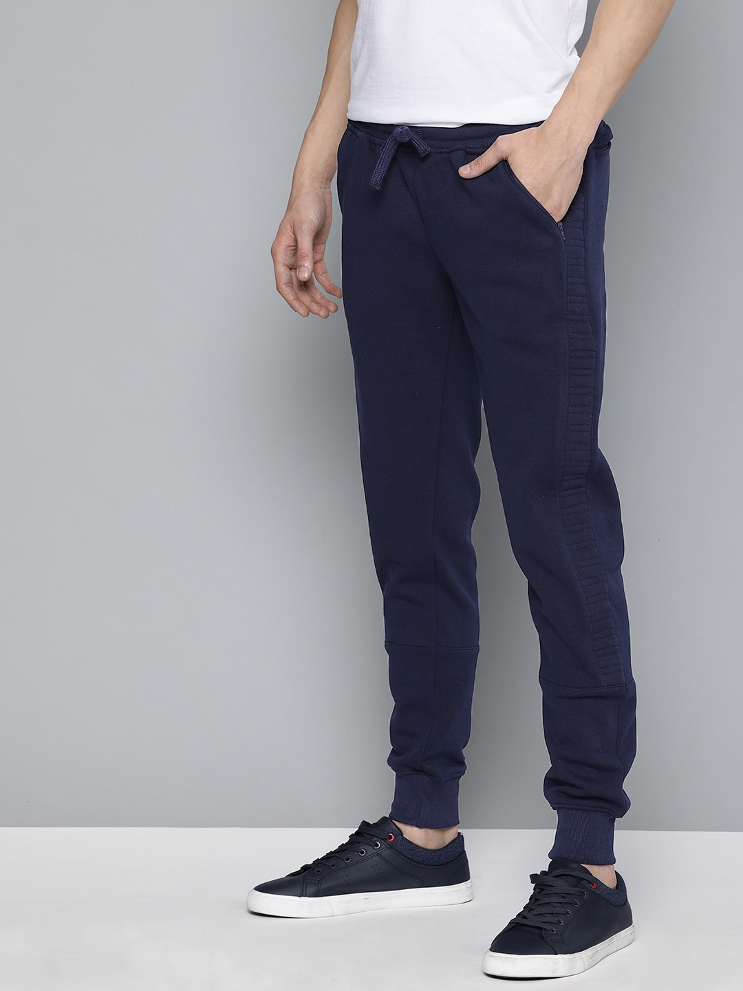 mast and harbour joggers