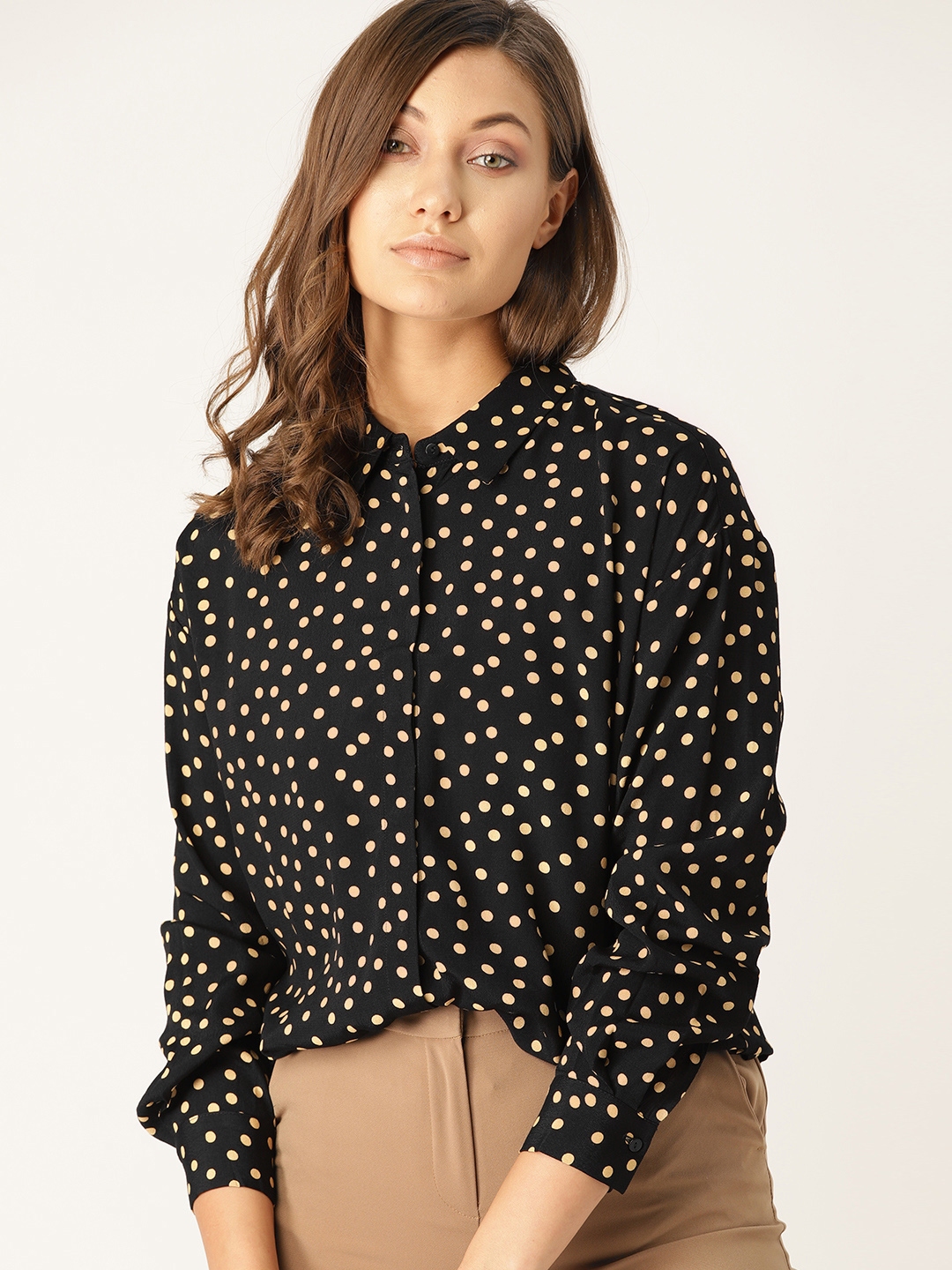 mango black tshirt