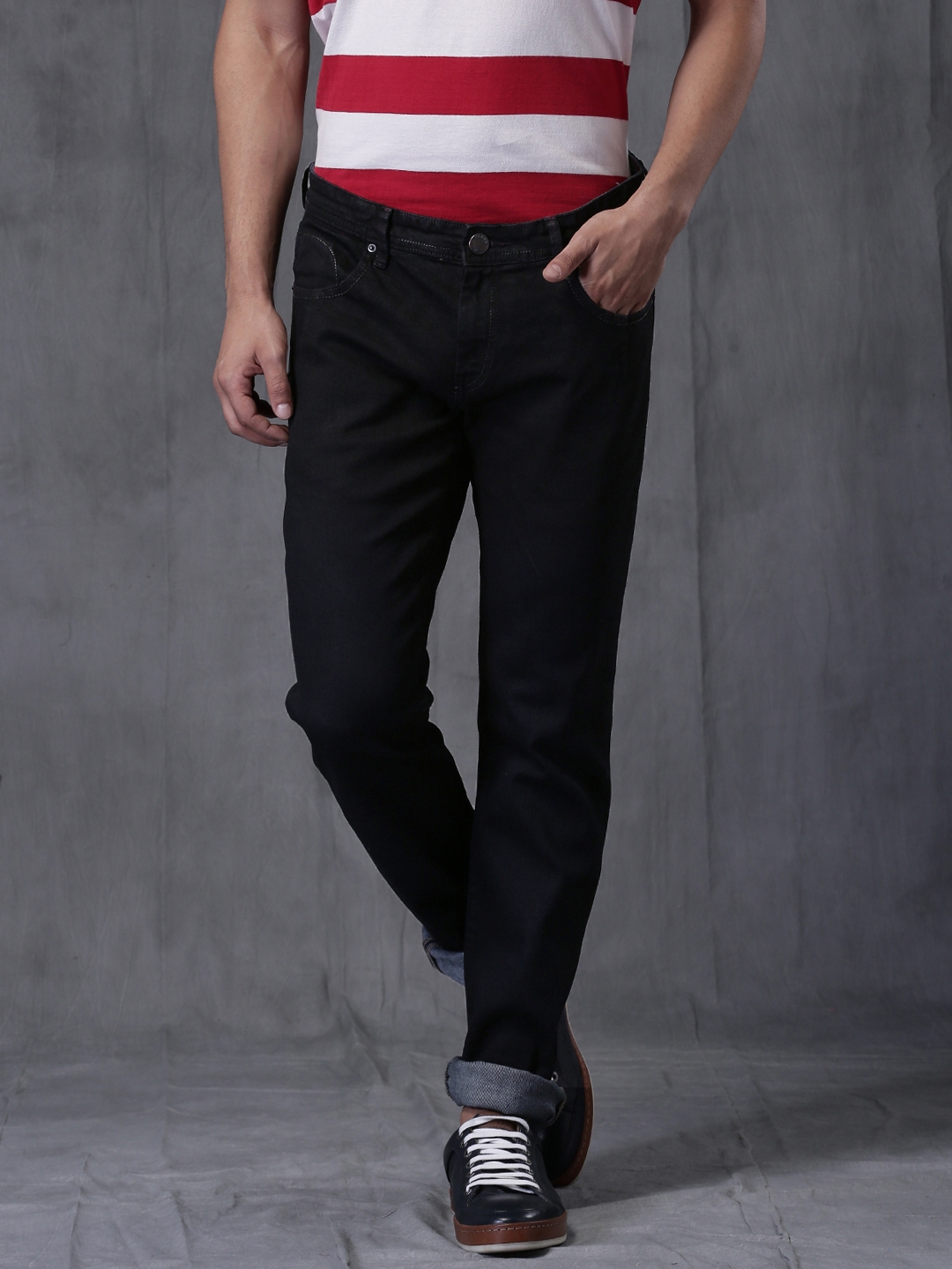 black jeans myntra