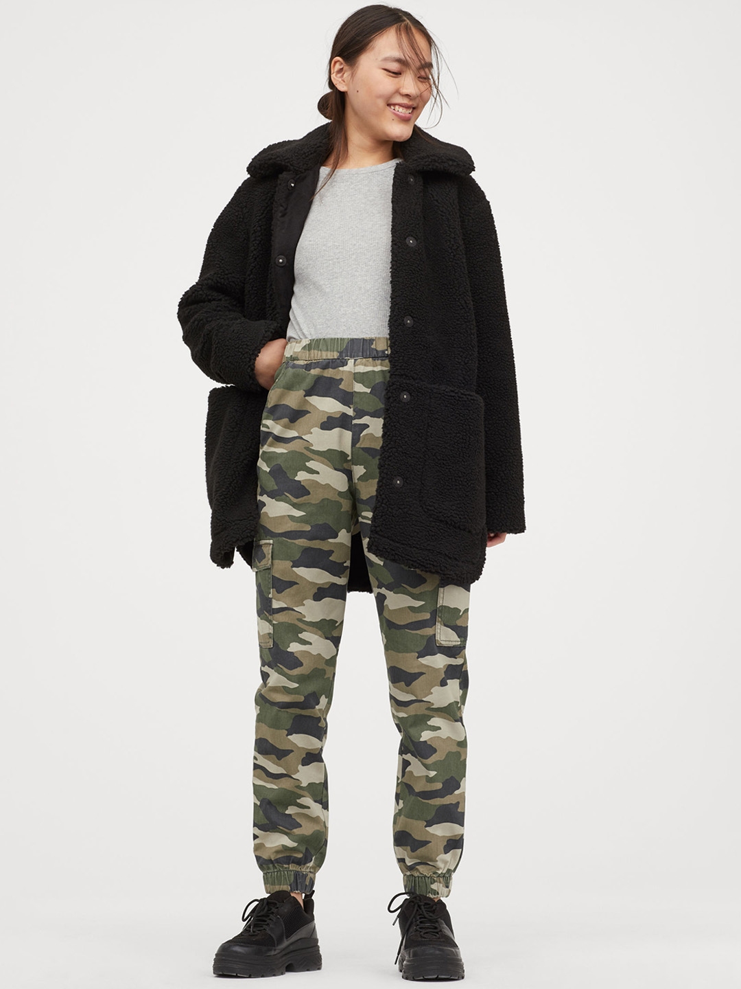 h&m black pile jacket