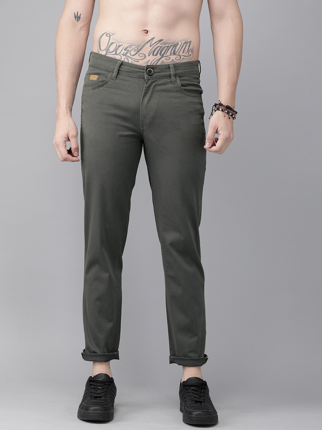 Buy The Roadster Lifestyle Co Men Charcoal Grey Regular Fit Solid ...