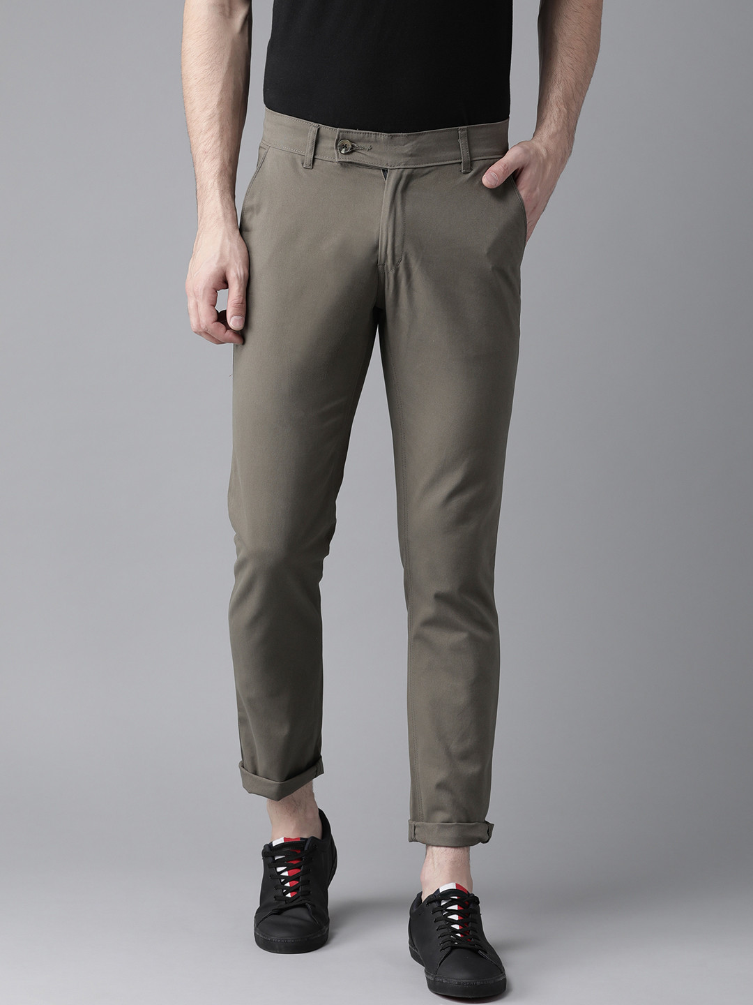 Buy Hubberholme Men Charcoal Grey Slim Fit Solid Chinos - Trousers for ...