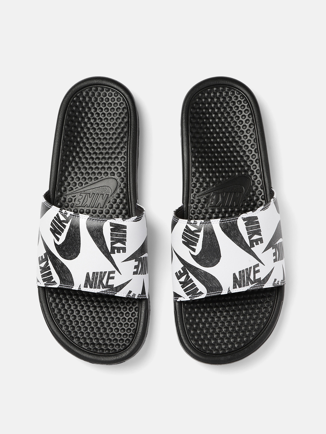 benassi nike flip flops