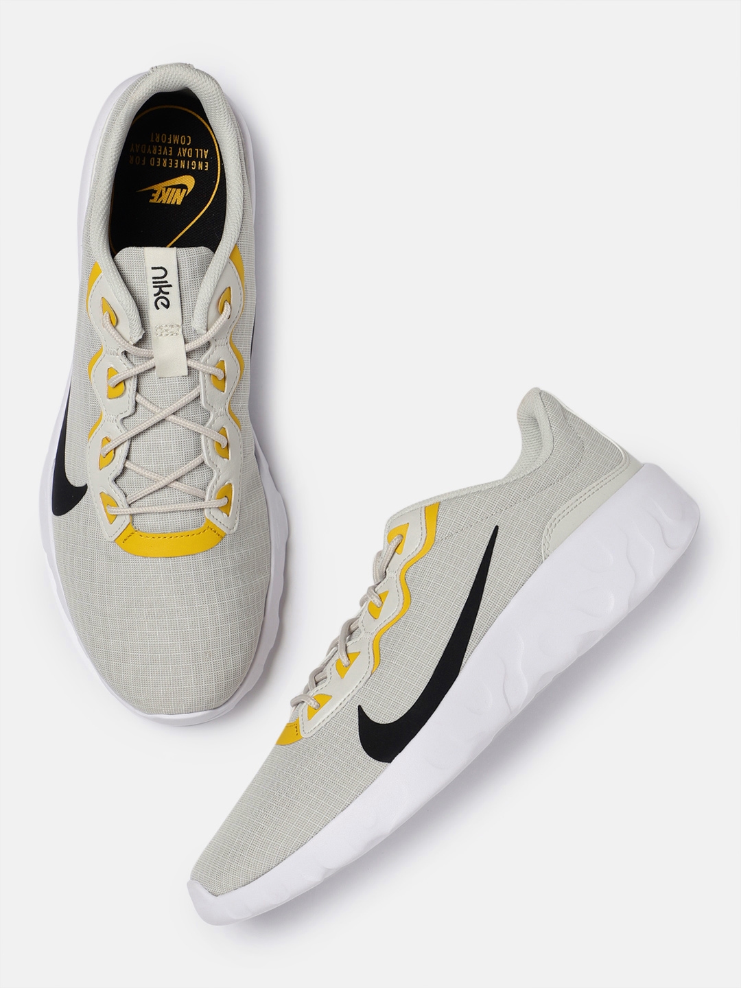 nike men's off white shoes
