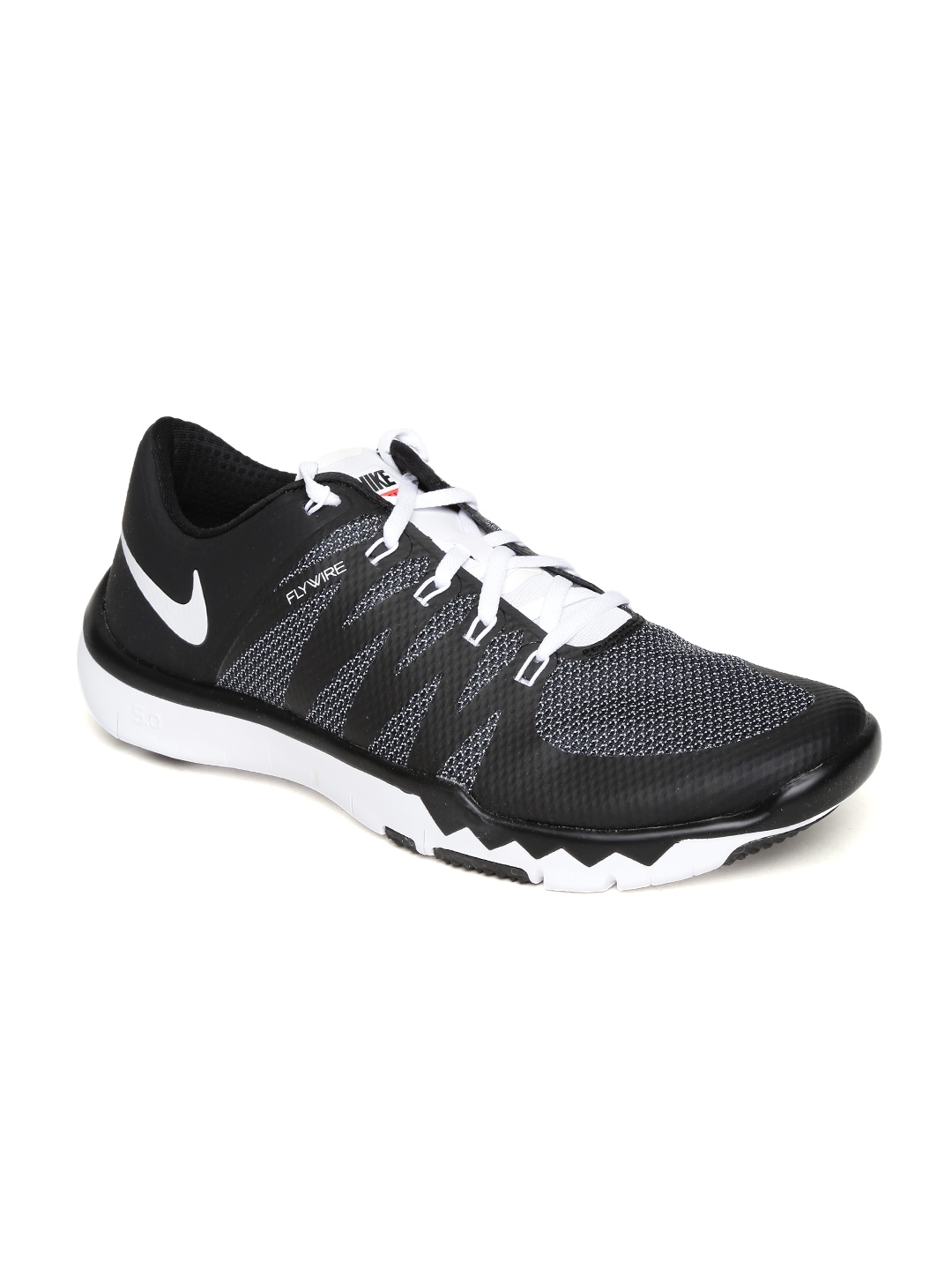nike sports shoes for men myntra