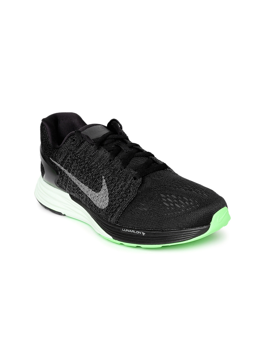 myntra nike women's shoes