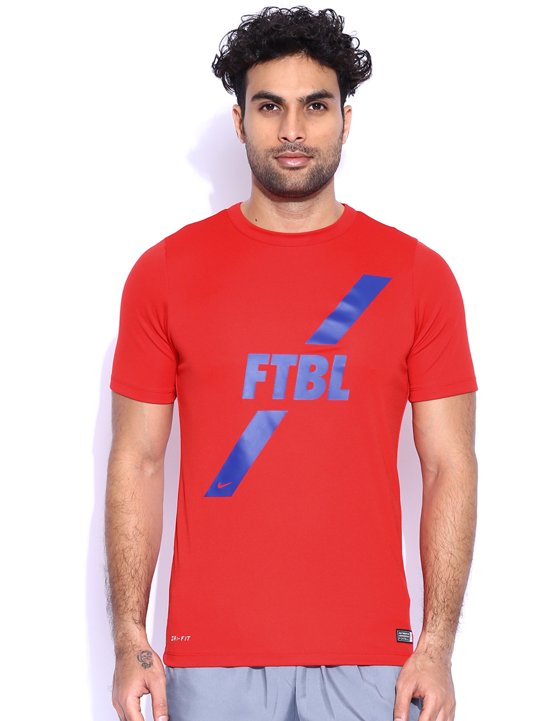mens nike red t shirt