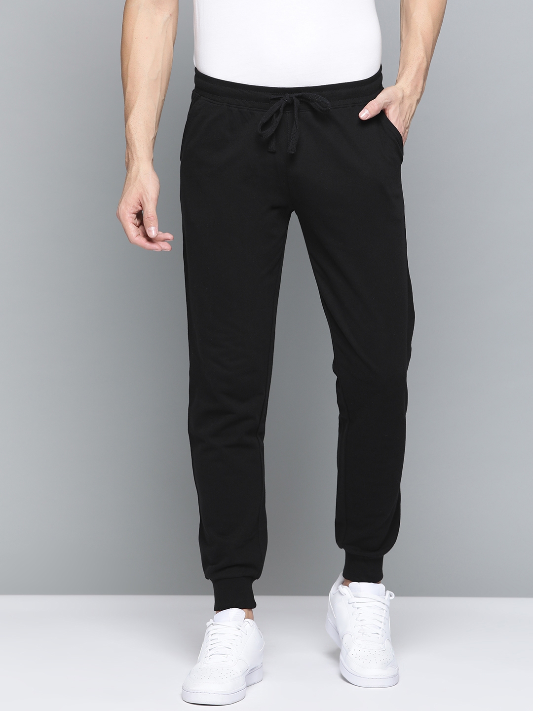 mast and harbour joggers