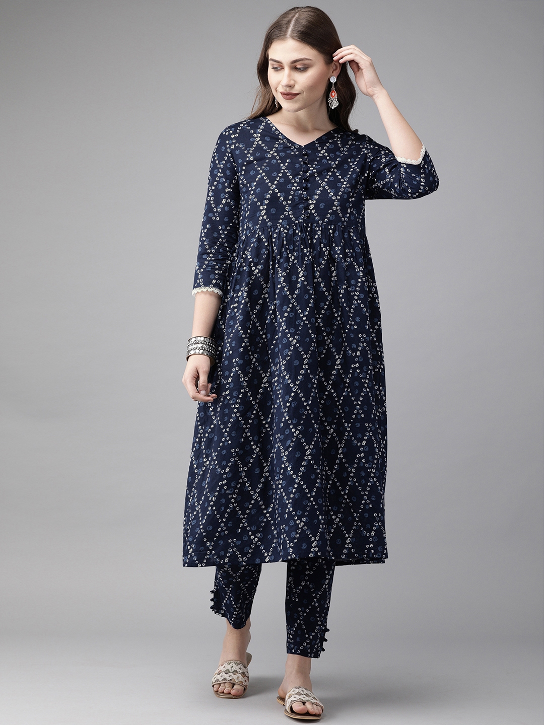 myntra anouk kurta set