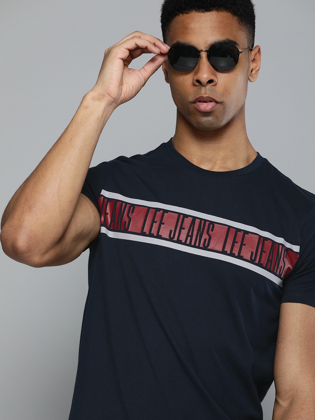 Buy Lee Men Navy Blue Printed Round Neck Pure Cotton T Shirt - Tshirts for Men 11238330 | Myntra