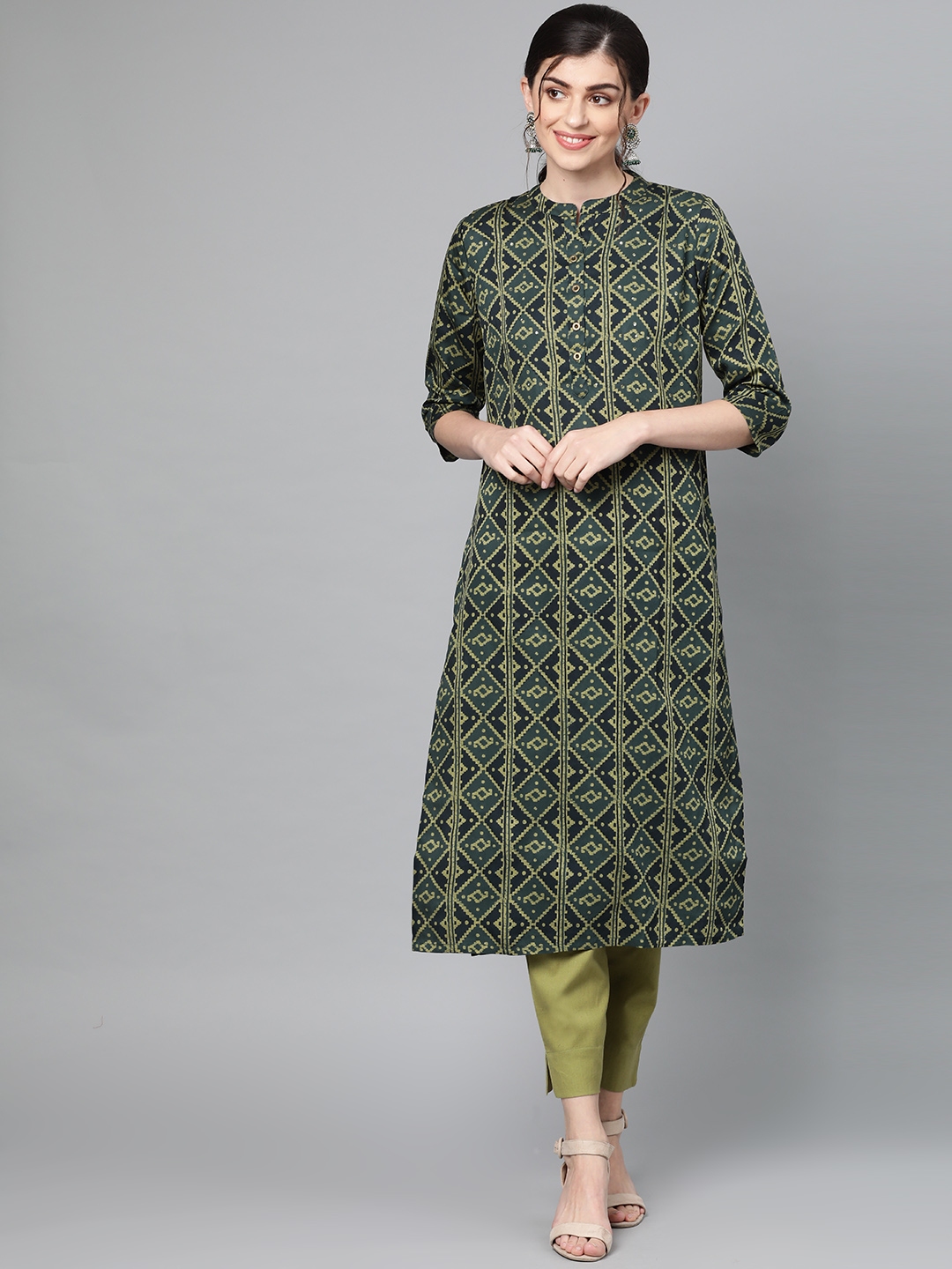 Buy Ishin Women Green Printed Kurta With Trousers - Kurta Sets for ...