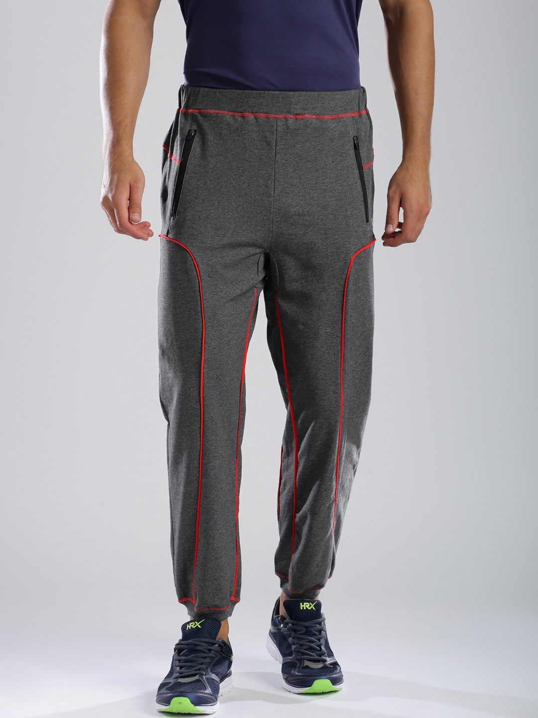 jogger pants myntra