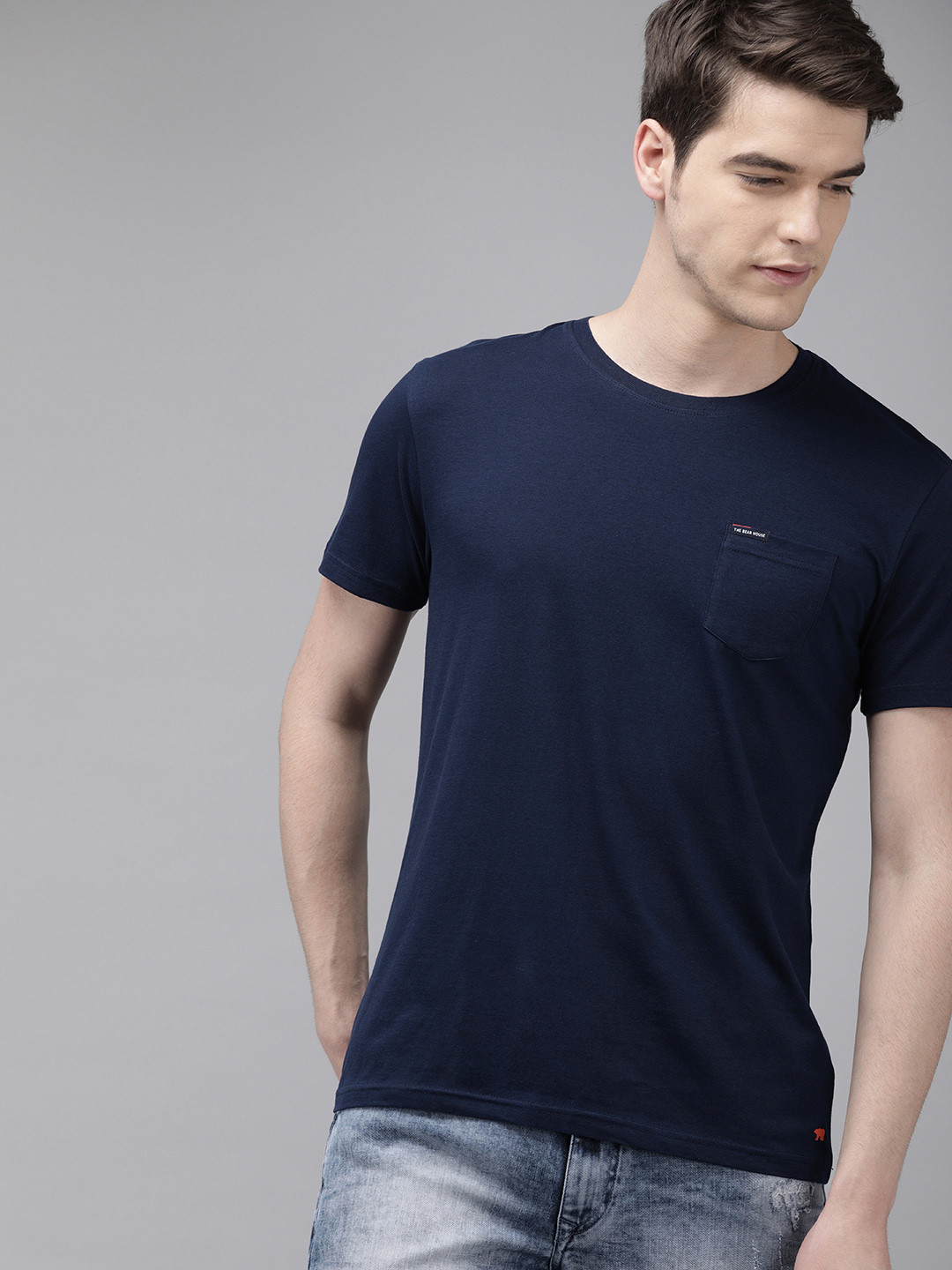 Buy THE BEAR HOUSE Men Navy Blue Slim Fit Solid Round Neck Pure Cotton ...